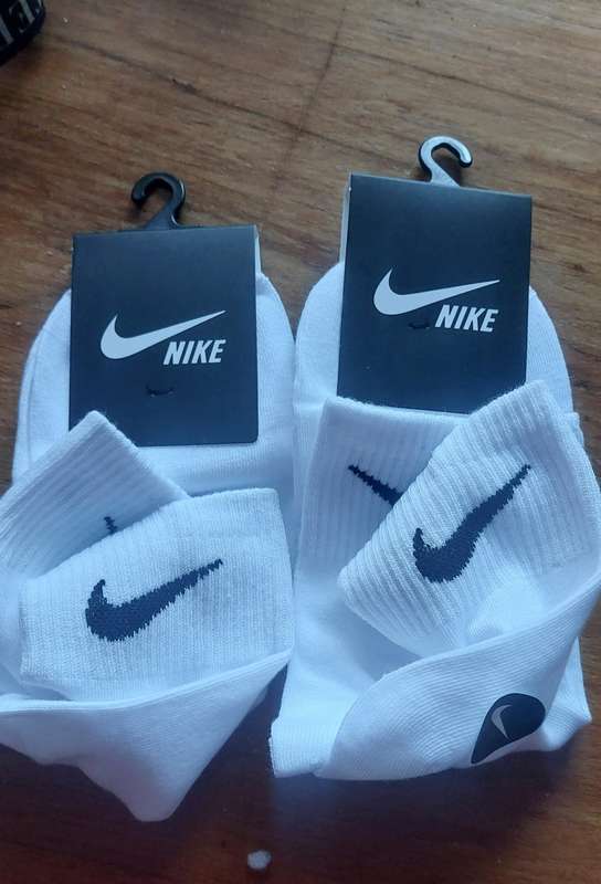 Awesome socks  2 x pairs bid per sock