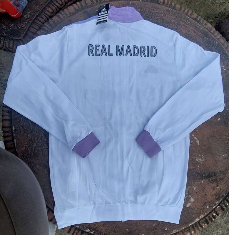 track suit top and bottom size X LARGE slim