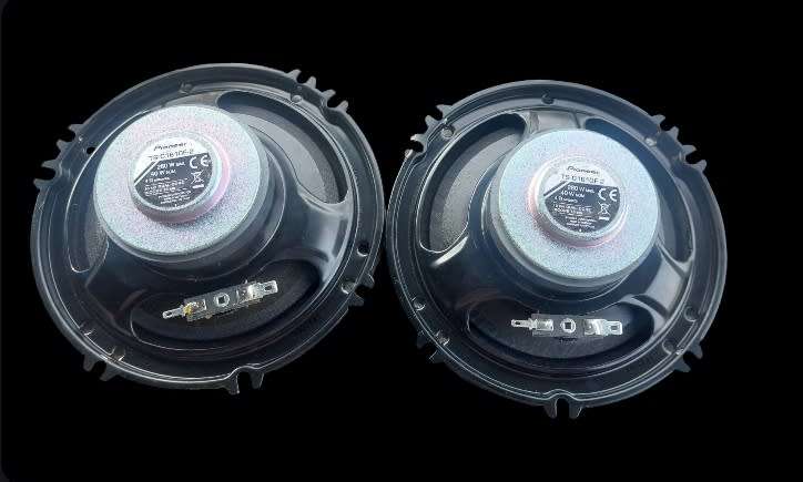 pioneer mid speakers READ DESCRIPTION