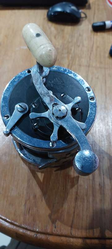 RARE Awesome vintage 49 super mariner penn fishing reel working 100s made in the usa