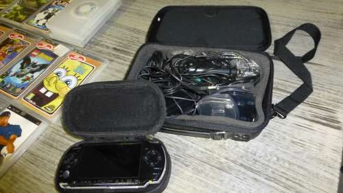 PSP-3004 Slim & Lite, including games and travel kit