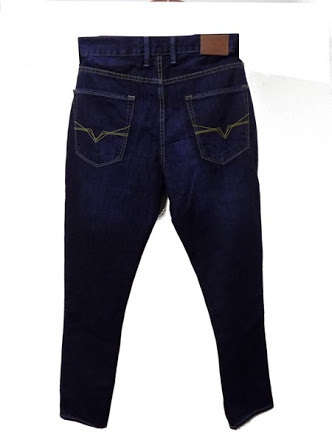 Guess mens original jeans slim tapered cut. Colour elysium wash. Size 30 waist
