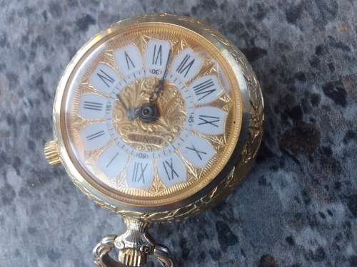Antique watch. Not working.