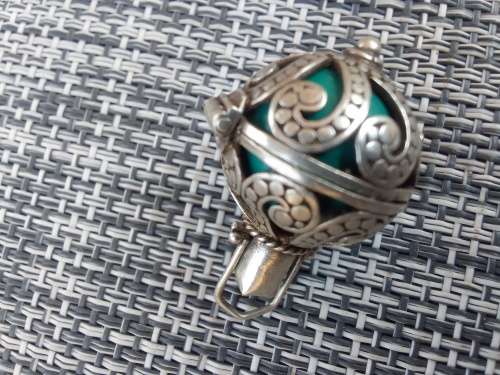 Sterling silver ball pendant.14mm weight 7 grams