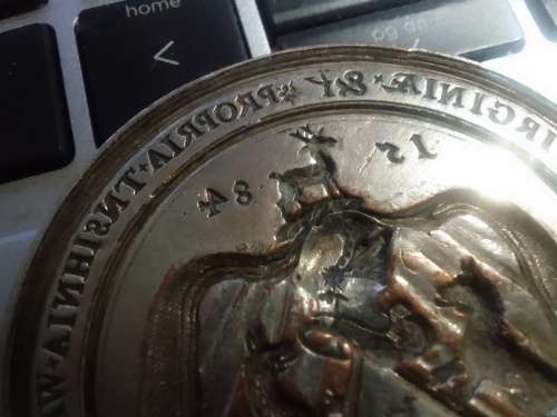 Press seal plate.6cm wide. Rare and detailed design.
