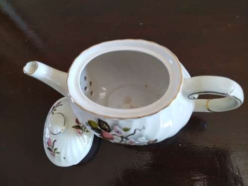 Staffordshire Teapot, Old Foley, England