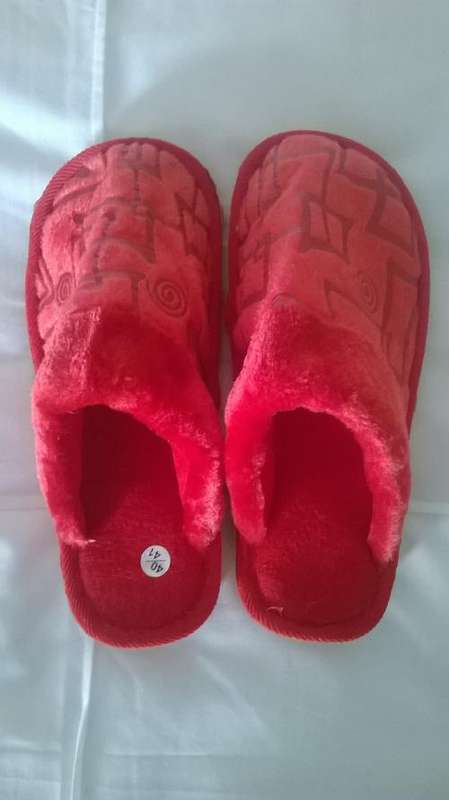 Ladies thick sole winter slippers Red 5-6 (40/41)