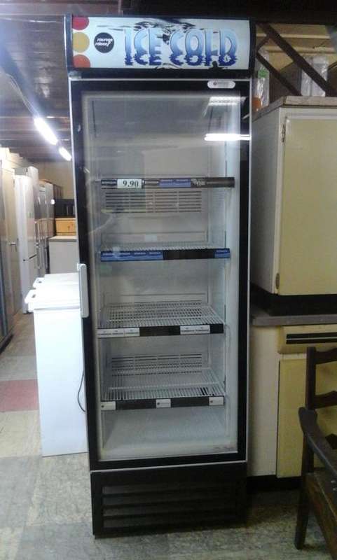 Upright Colddrink display fridge