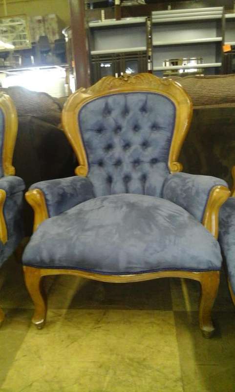 victorian; blue; velvet; lounge; fancy; luxury; luxurious; comfort; comfortable; solid; light wood