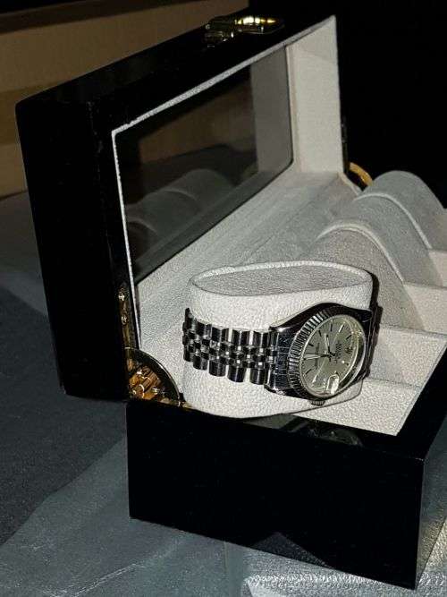 Luxury 5 Slots Black Wooden Watch box