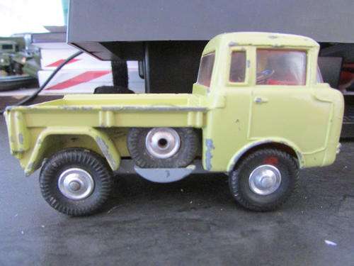 CORGI TOYS JEEP FC 150