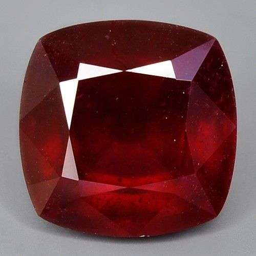 STUNNING RED RUBY OVAL LOOSE GEMSTONE CUSHION