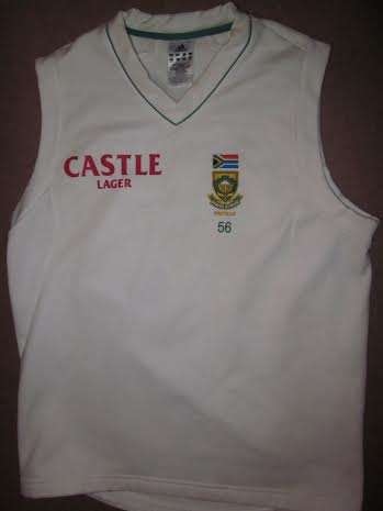 SOUTH AFRICA TEST MATCH WORN SLEEVELESS PULLOVER (ROBIN PETERSON)