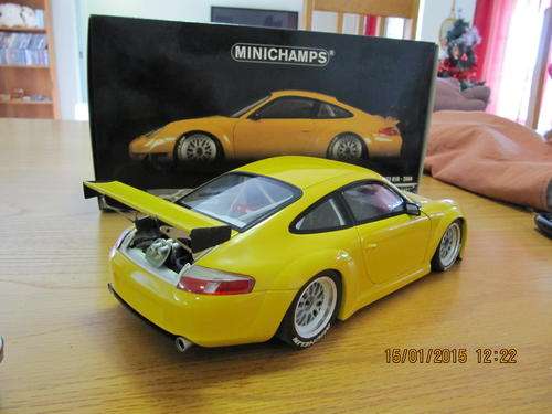 porsche GT3 RSR 911  size 1:18 minichamps brand