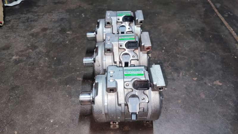 Denso 10s15C Aircon Compressor x 3, bid on lot