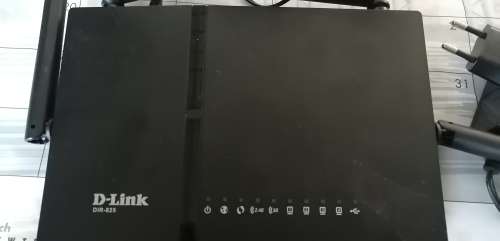 D-link Dir-825 Wireless Ac1200 Dual Band Wi-fi Gigabit Router G1E