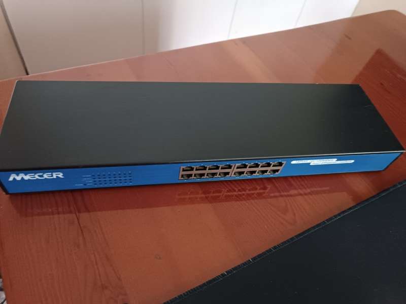 Mecer 16 Port 10/100 Fast Ethernet Switch