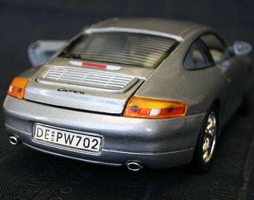 Porsche Carrera 911 - 1:18 Scale #66801 - Search Dinky Matchbox Corgi