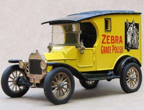 CORGI CLASSICS 1915 FORD MODEL T - Stunning model but in need of some TLC