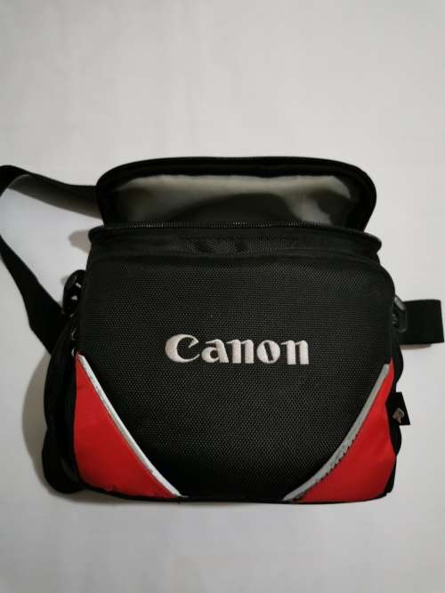 Canon EOS 1200D DSLR Camera for sale!