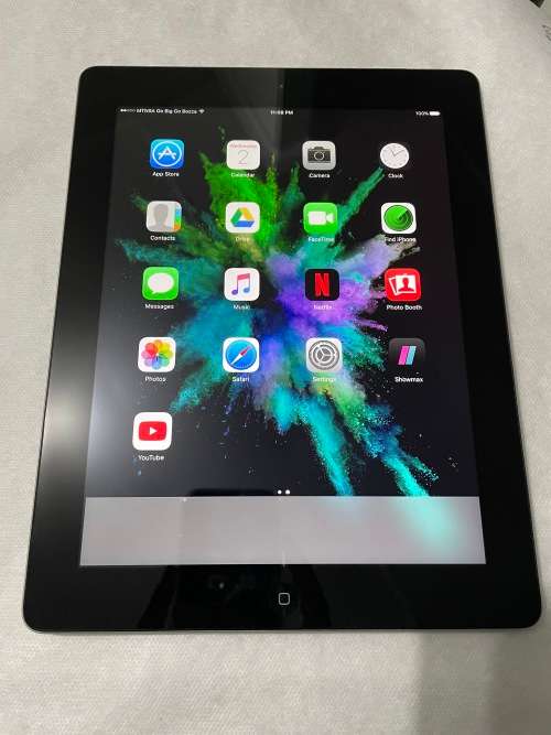 Apple Bundle - MacBook Air, iPhone 12, Apple Watch, Apple AirPods, iPad