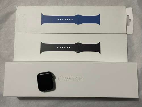 Apple Bundle - MacBook Air, iPhone 12, Apple Watch, Apple AirPods, iPad