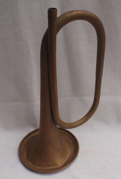 VINTAGE: BATTERED & BASHED OLD BUGLE - HAS HAD ITS "LAST CALL" & LOOKING TO RETIRE.