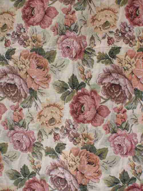 GORGEROUS LENGTH OF TAPESTRY UPHOLSTERY FABRIC - 200cm x 150cm - HIGH QUALITY,  COTTAGEY FAB!!!
