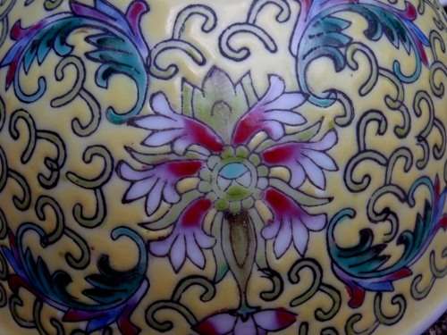 CHINESE - BEAUTIFUL SET OF HANDPAINTED, 1 SERVING BOWL and SPOON,  8 SMALL BOWLS and 6 SPOONS