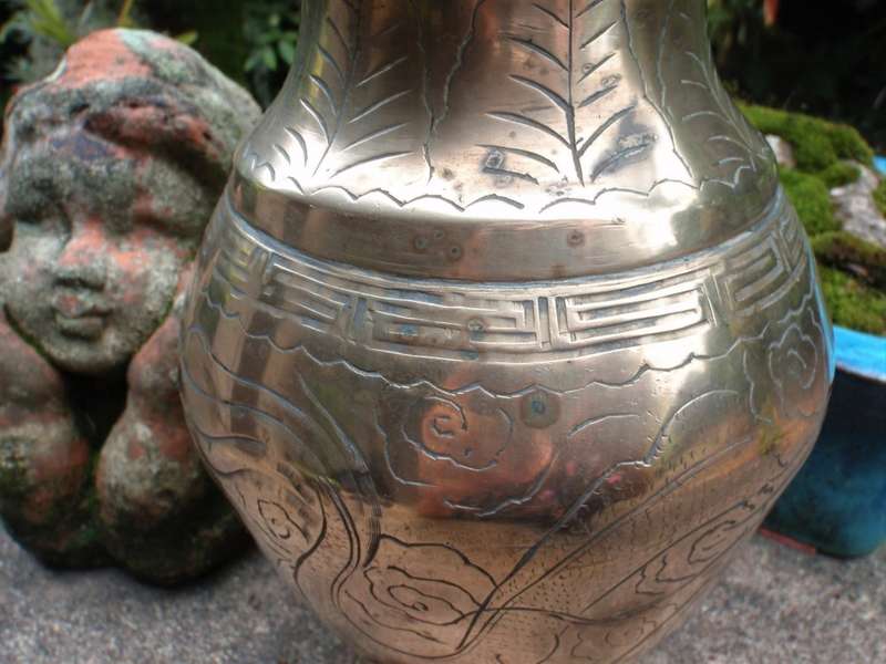 Collectible vintage Chinese brass vase - full signature on bottom - large size.