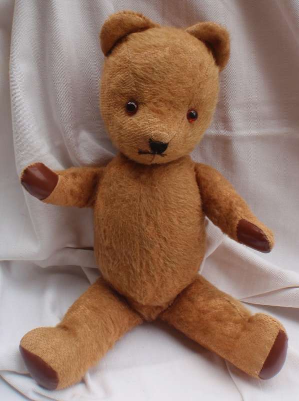Antique collectible Teddybear, circa 1920-30s?  Beautiful little bear lovingly restored.