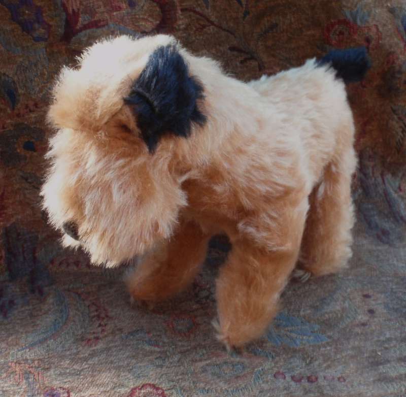 Antique toy dog `Terrier` Adorable authentic, collectible item. Real character piece for collector.