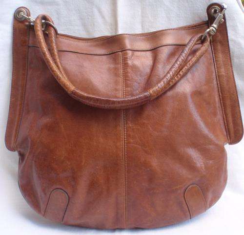 VINTAGE - BEAUTIFUL GENUINE LEATHER HANDBAG 'ESTO' - IN LOVELY CONDITION - LOADS OF CHARACTER!!!