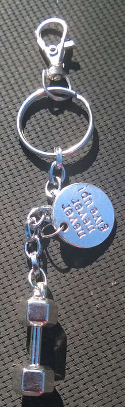 Gympal - Stunning Antique Silver Tone Alloy big barbel & never never give up keyring