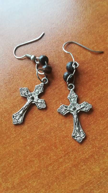 Rebel Faith - Cross Earrings