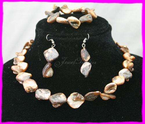 JT - Brown Colour coated Oyster Shell Necklace Gift Set