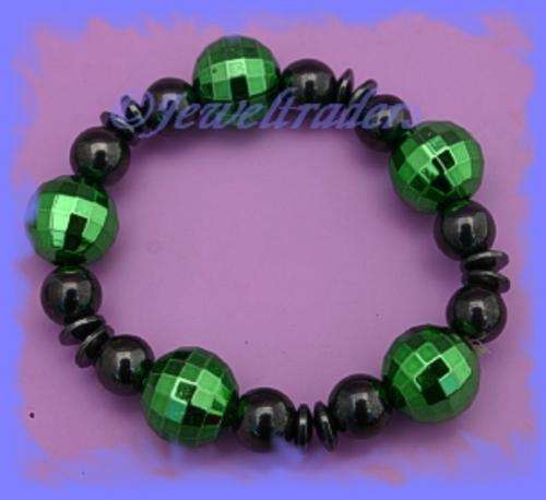 "MAGNETIC' GREEN Holistic Healing  Bracelet