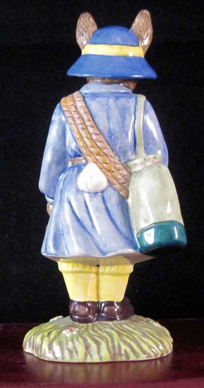 Royal Doulton - Girl Guide Bunnykins #