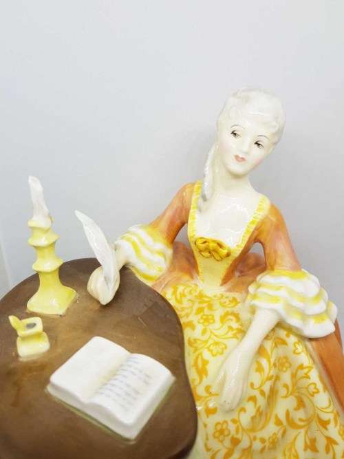 Royal Doulton Meditation HN2330