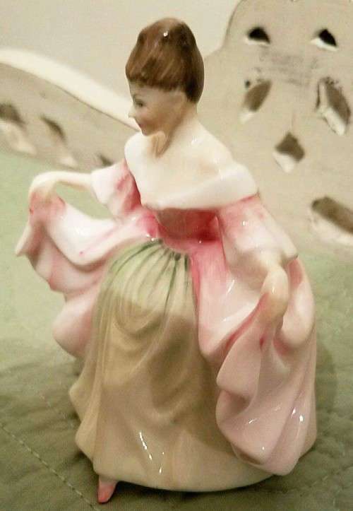 Royal Doulton Sara HN3219