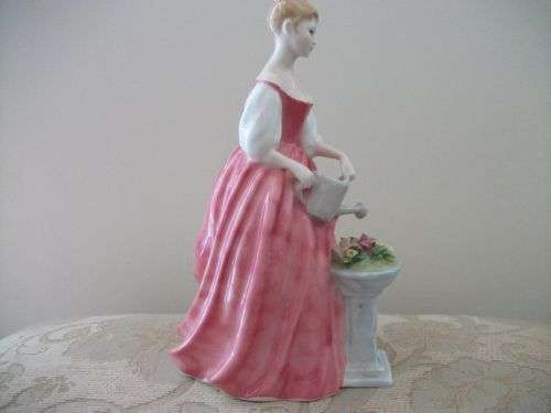 ROYAL DOULTON FIGURINE - HN3292 - ALEXANDRA