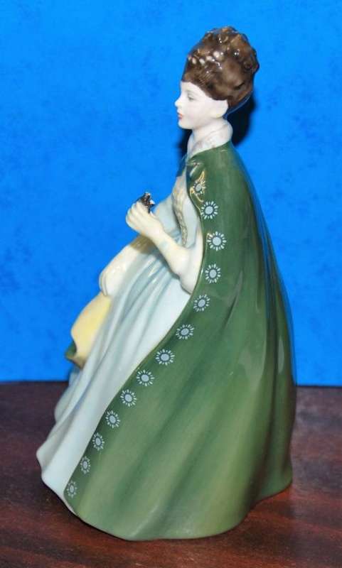 Vintage 1967 Royal Doulton "PREMIERE" Bone China Figurine HN 2343 England
