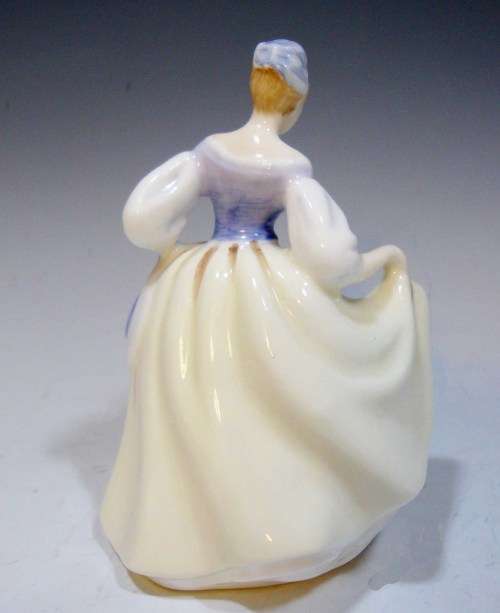 Royal Doulton Porcelain Figurine HN 3216 Fair Lady England