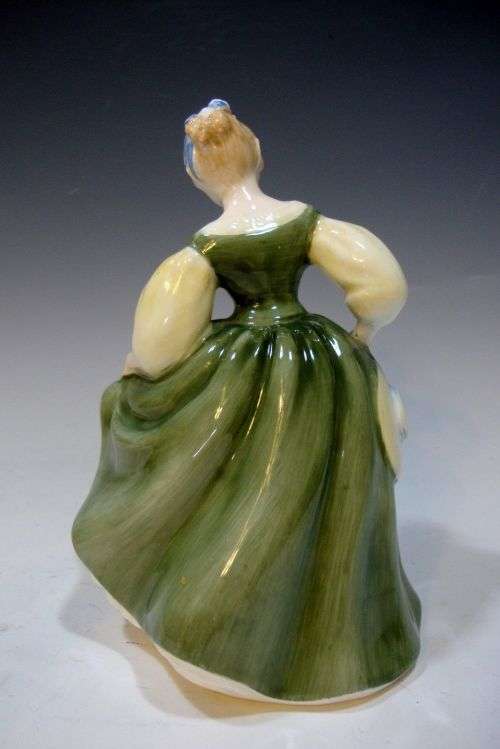 Royal Doulton Porcelain Figurine HN 2211 Fair Maiden