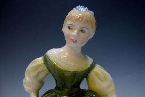 Royal Doulton Porcelain Figurine HN 2211 Fair Maiden