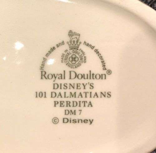 ROYAL DOULTON DISNEY SHOWCASE 101 DALMATIANS PERDITA FIGURINE DM7