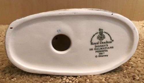 ROYAL DOULTON DISNEY SHOWCASE 101 DALMATIANS PERDITA FIGURINE DM7