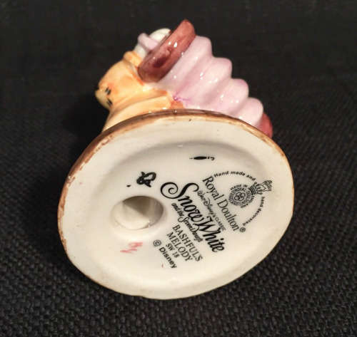 ROYAL DOULTON BASHFUL'S MELODY SW 18 SNOW WHITE DWARF DISNEY *