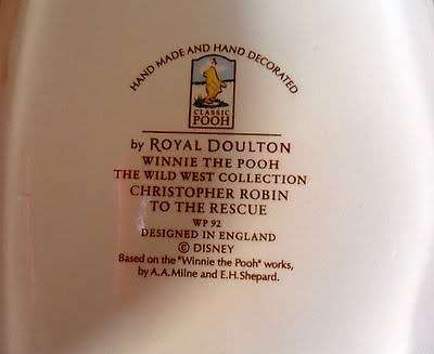 Disney Royal Doulton Winnie The Pooh Collection - Christopher Robin to the Rescue WP92 *