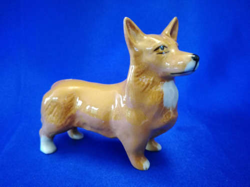 Beswick Corgi Dog 1736 *